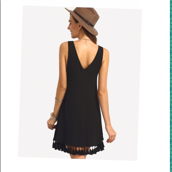 🌟LAST ONE🌟Zulilly Tassels Hem Summer Dress - Picture 2 of 4