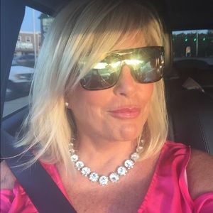 Meet your Posher, Linda