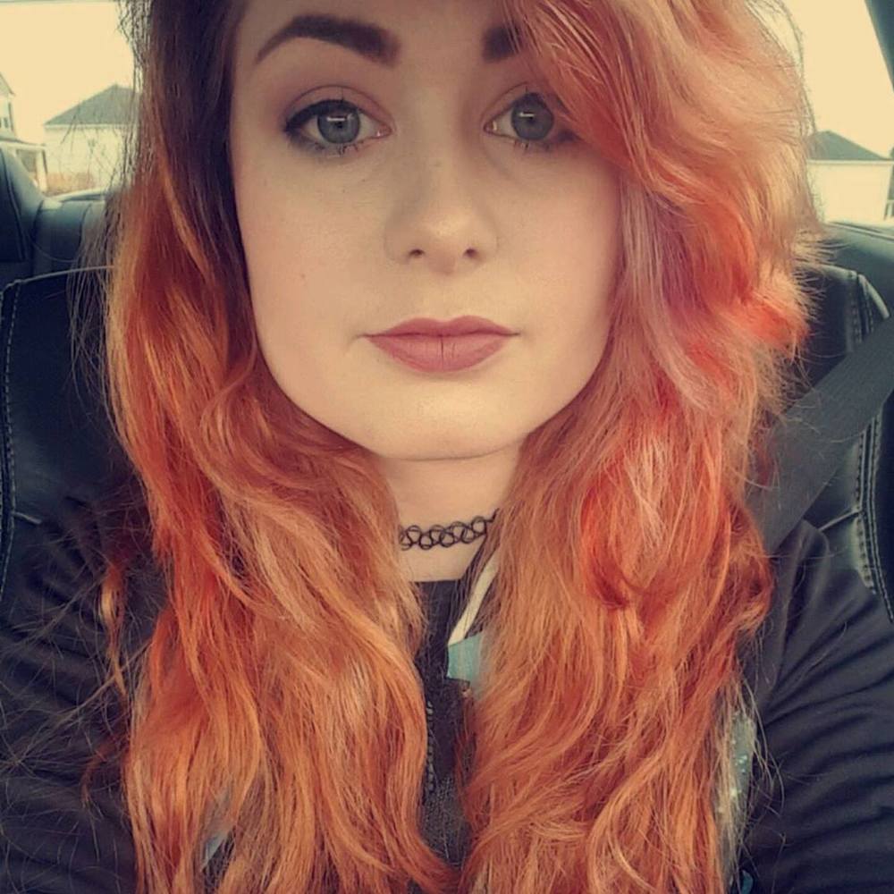 Meet your Posher, Kayla
