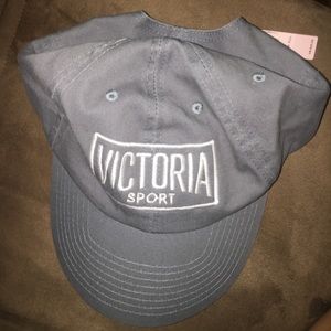 VS Sport hat