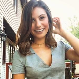 Meet your Posher, Marissa