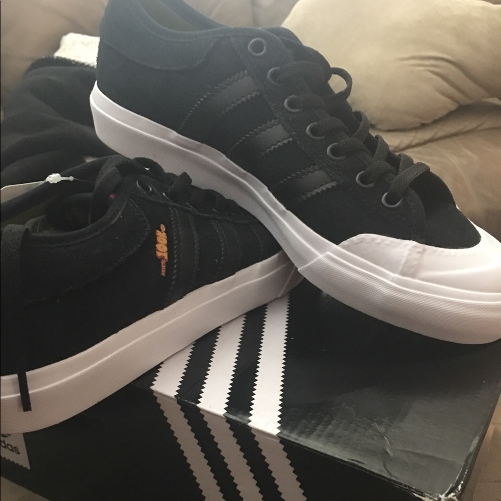 Special Edition Adidas Matchcourts