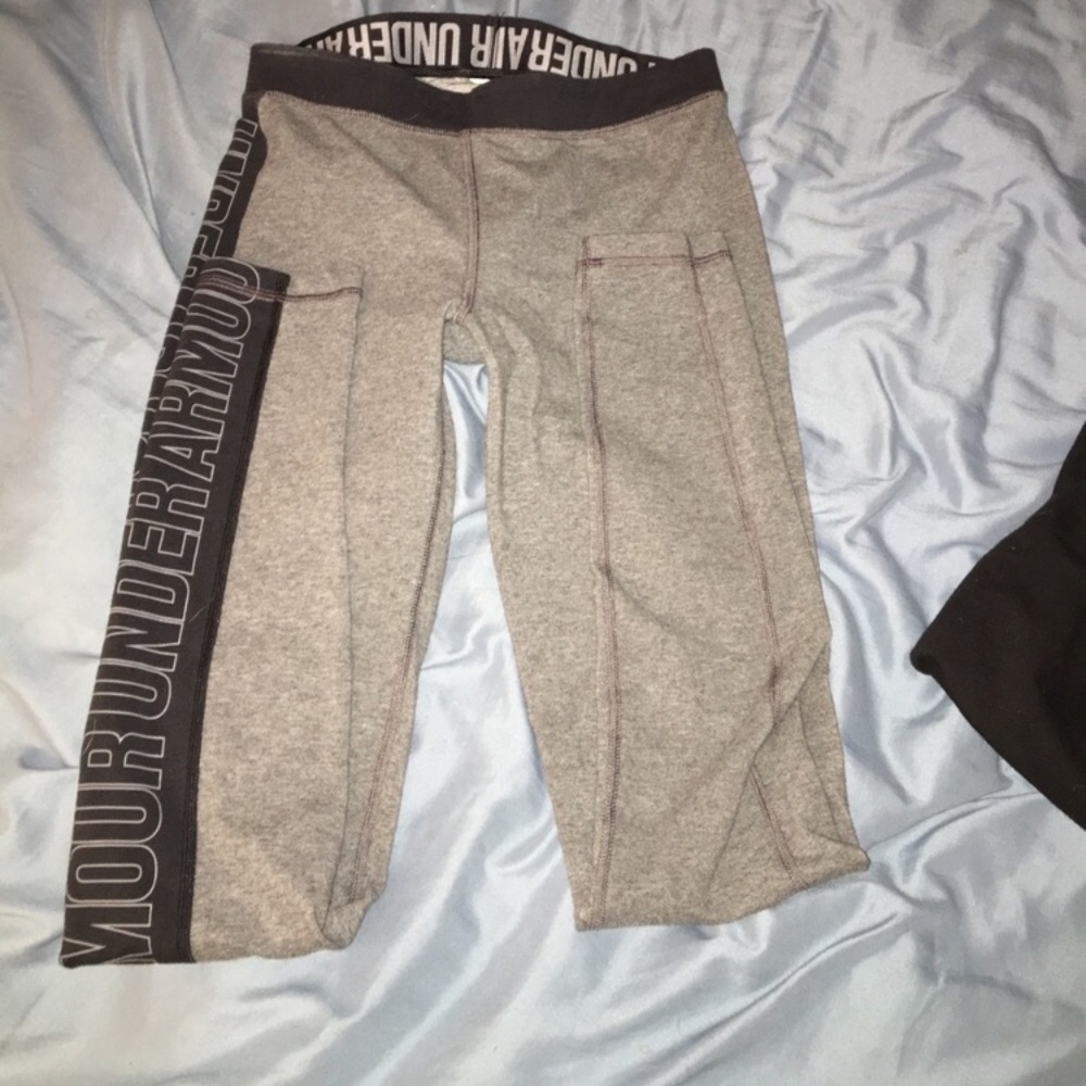 Grey under Armour leggings