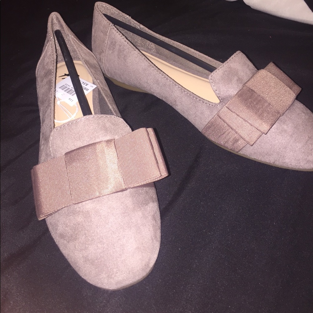 • fioni • flats