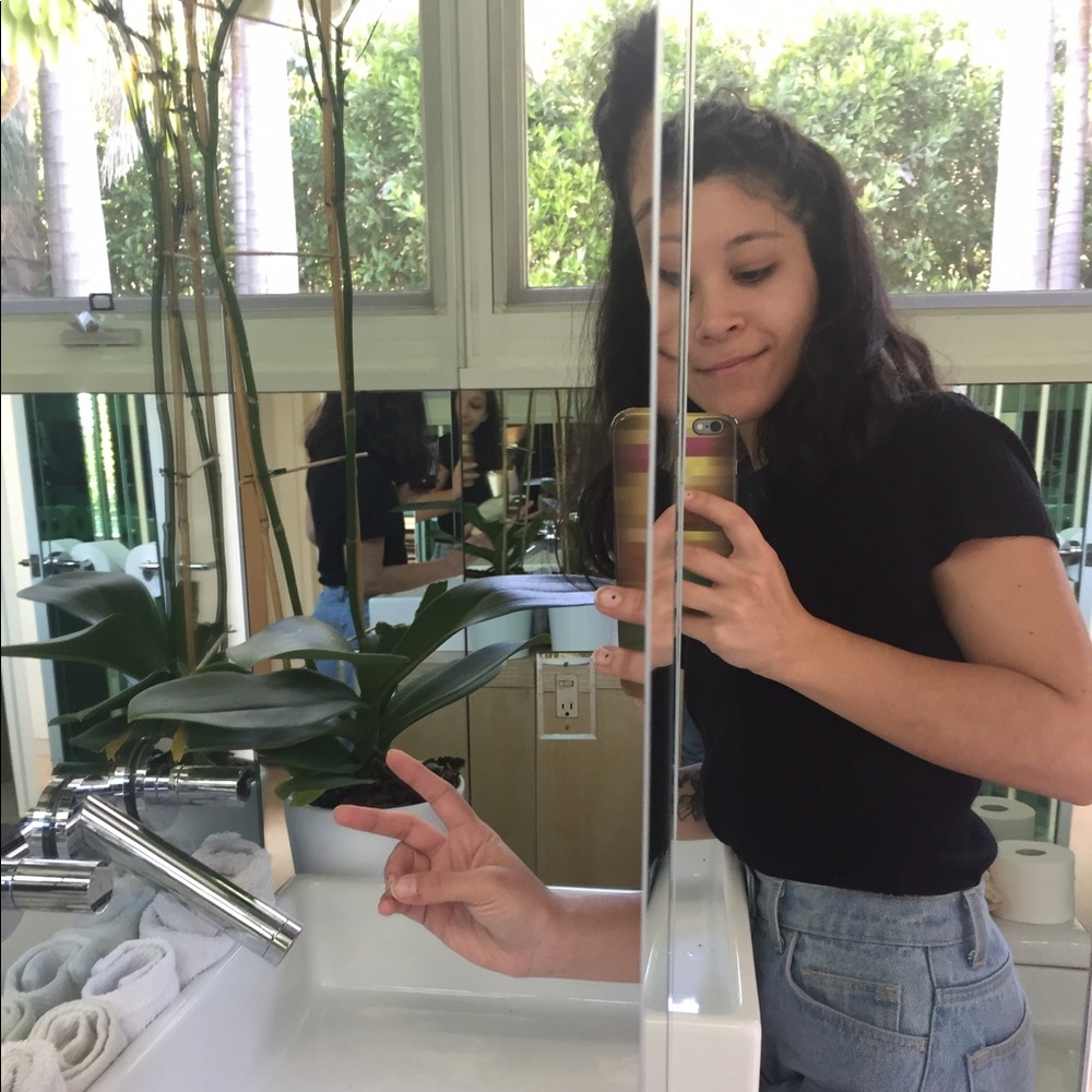 Meet your Posher, Veronica