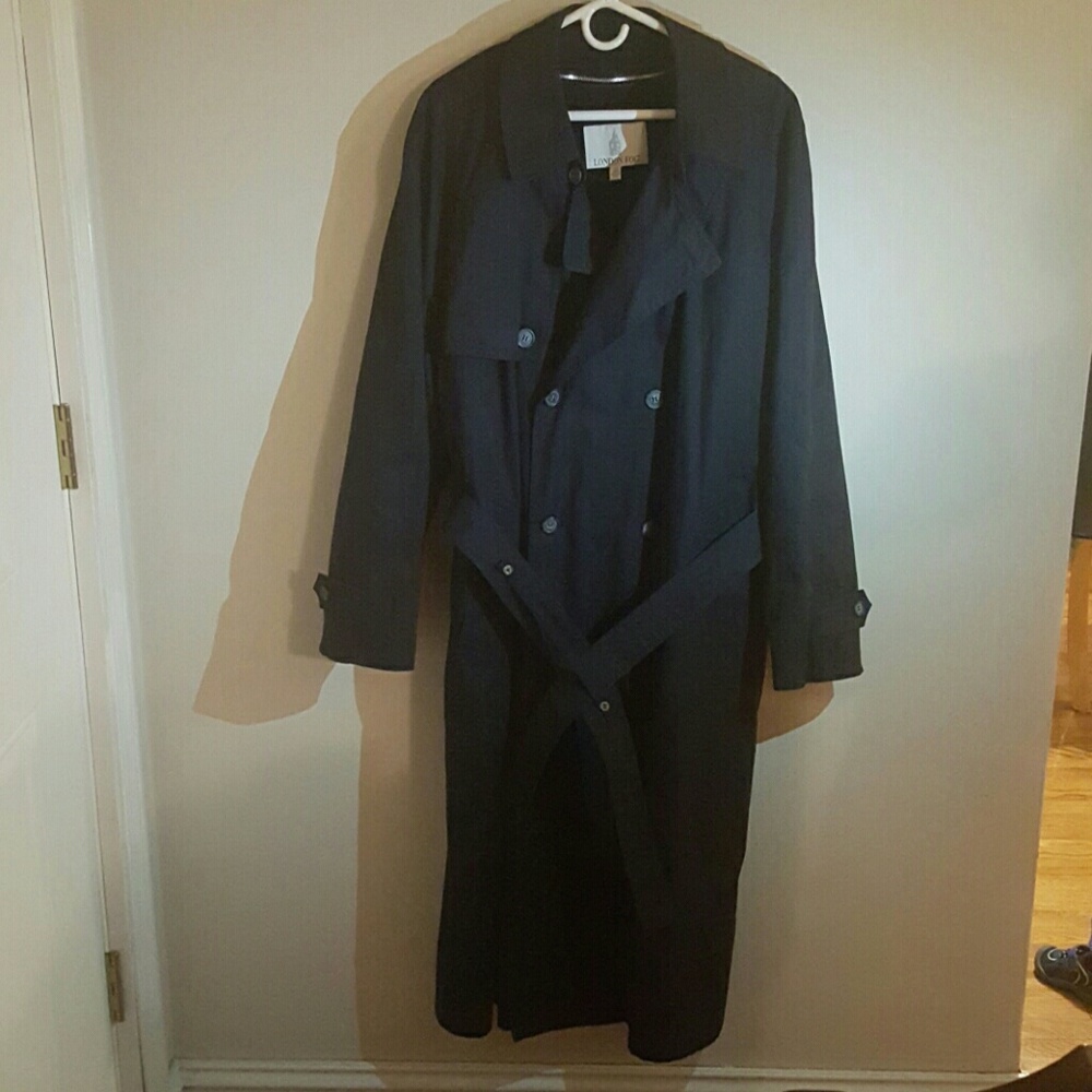 Classic London Fog 44L Black Trench Coat