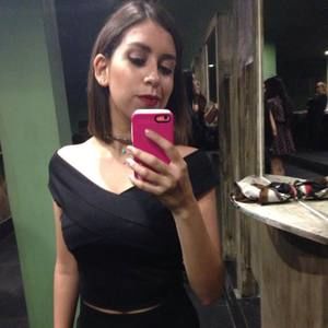 Meet your Posher, Andrea