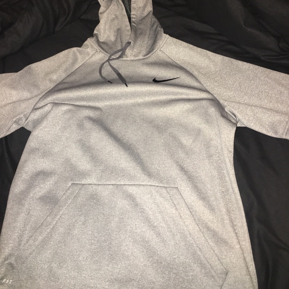 Brand new Nike dri fit short sleeve sweater
