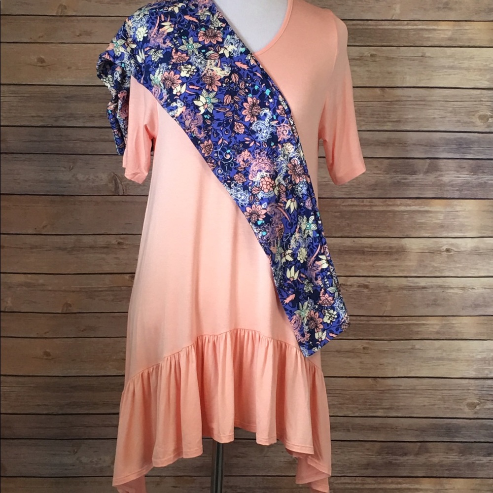 🚫SOLD🚫 Beautiful Ballerina Tunic