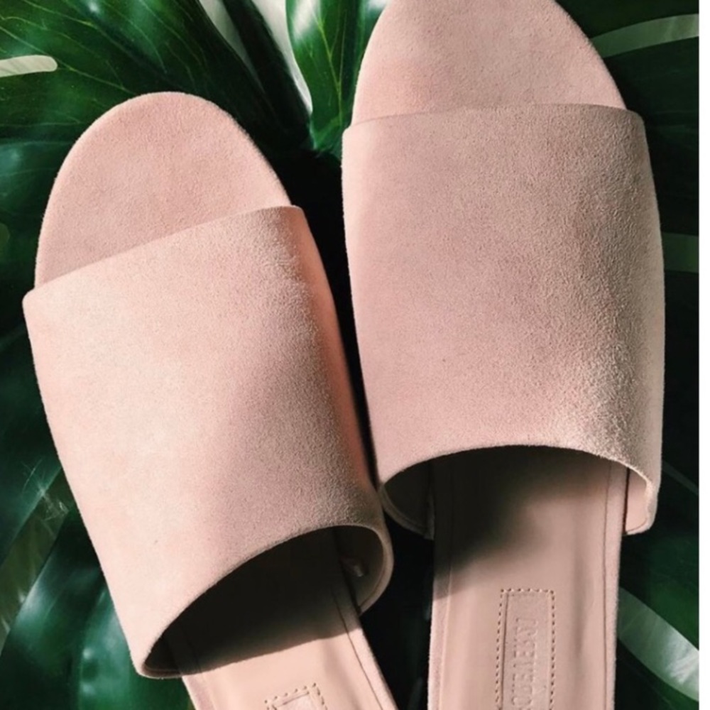 NWT Blush pink faux suede mules