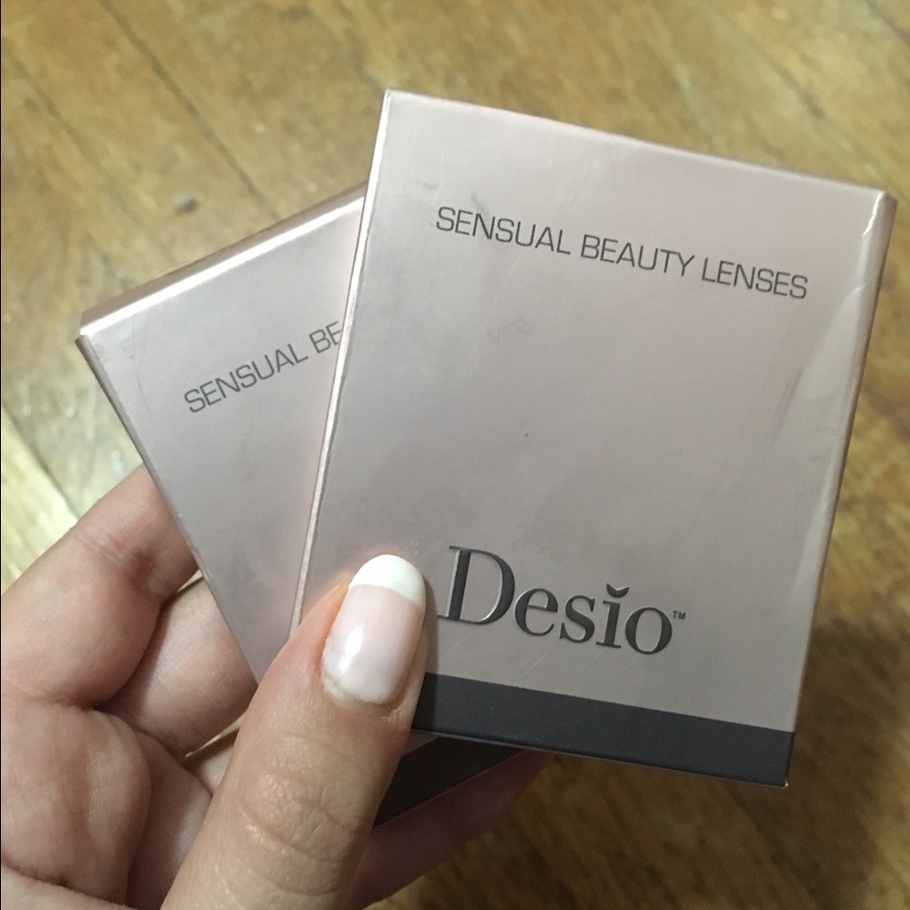 Desio Innocent White Contact Lens