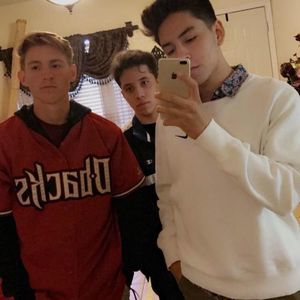 Meet your Posher, Cobey