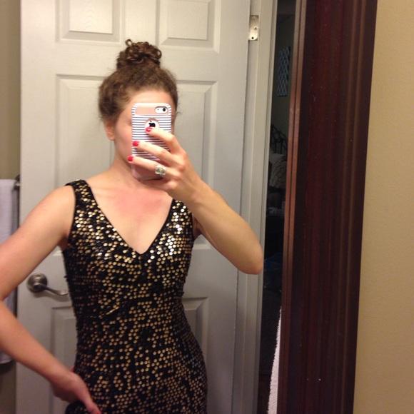 Black and Gold Sequin Dress - Picture 4 of 4