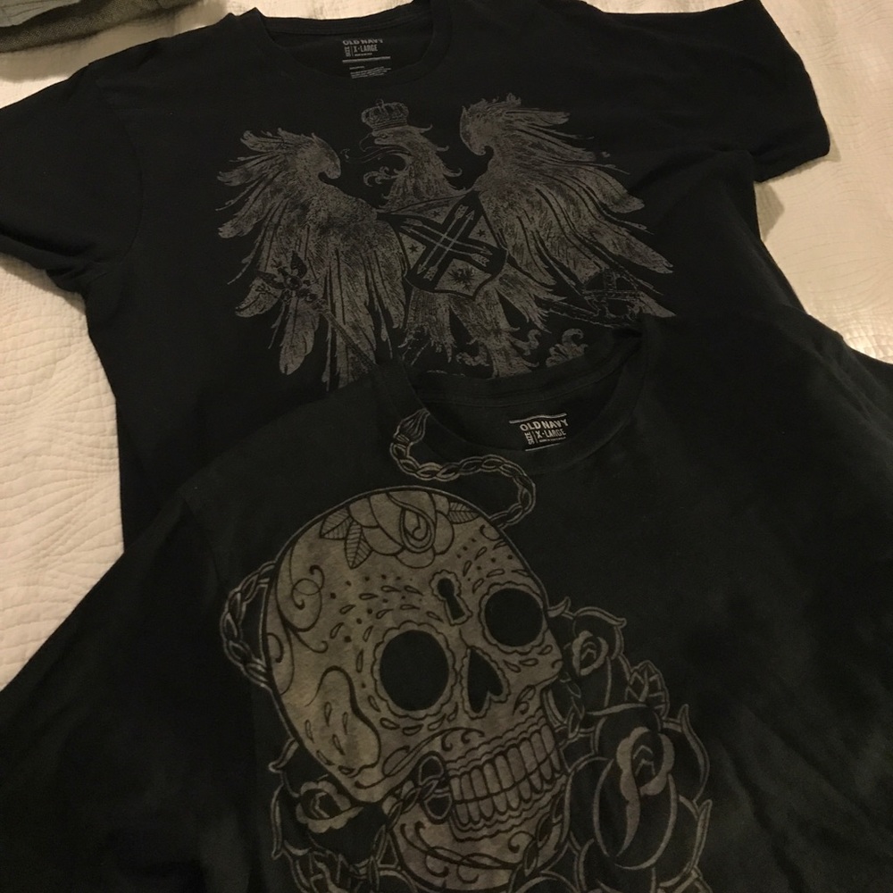 Mens old navy tees 2 for 1