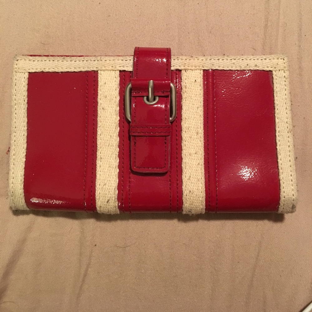 Clutch wallet