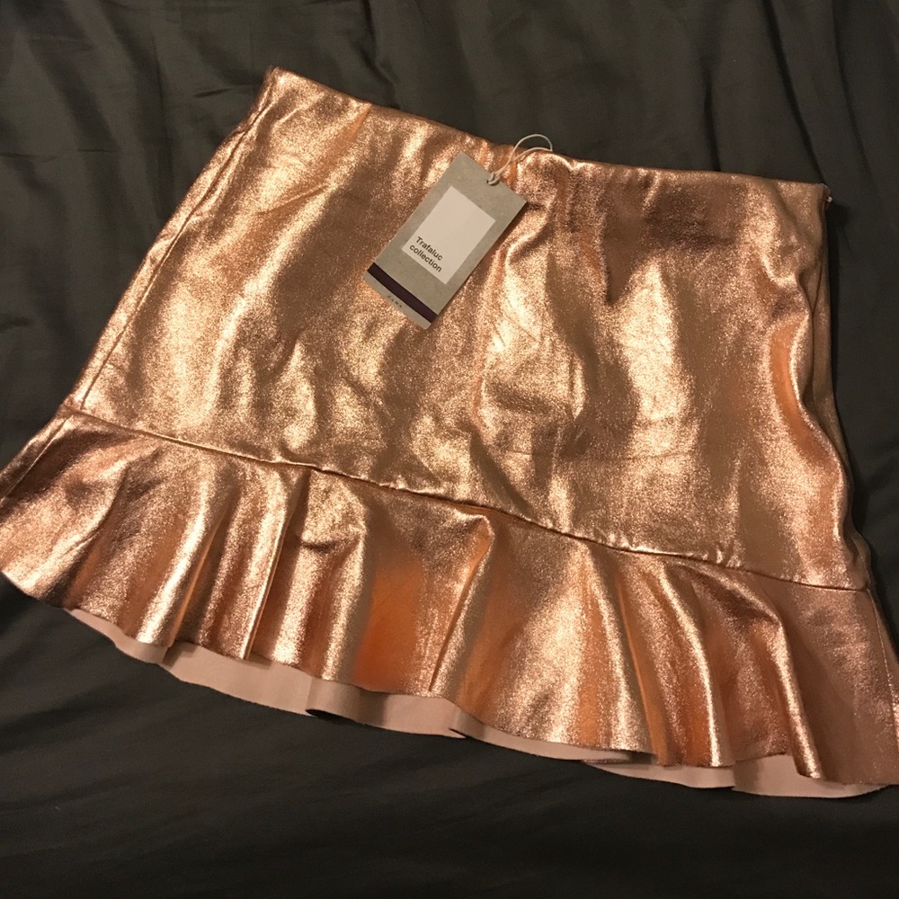 Zara metallic mini skirt