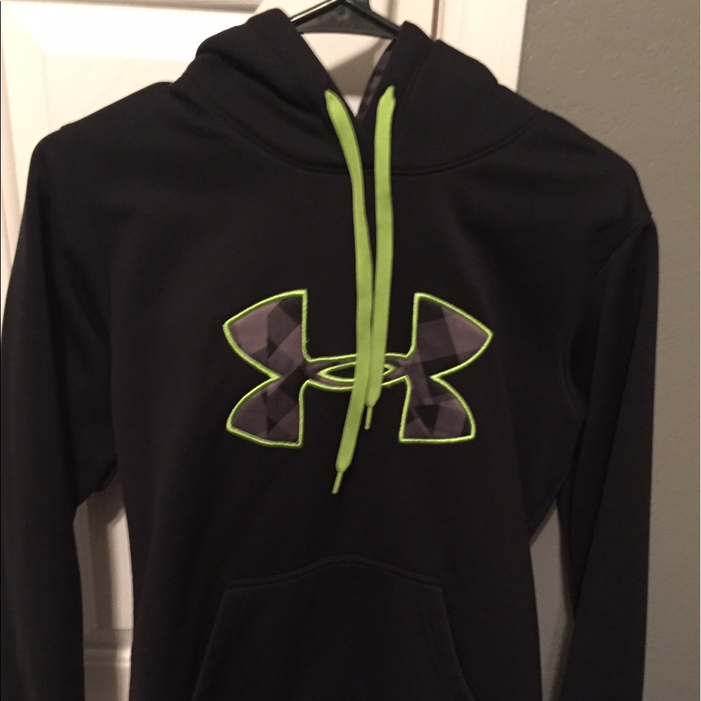 Under Armour Storm hoodie size small