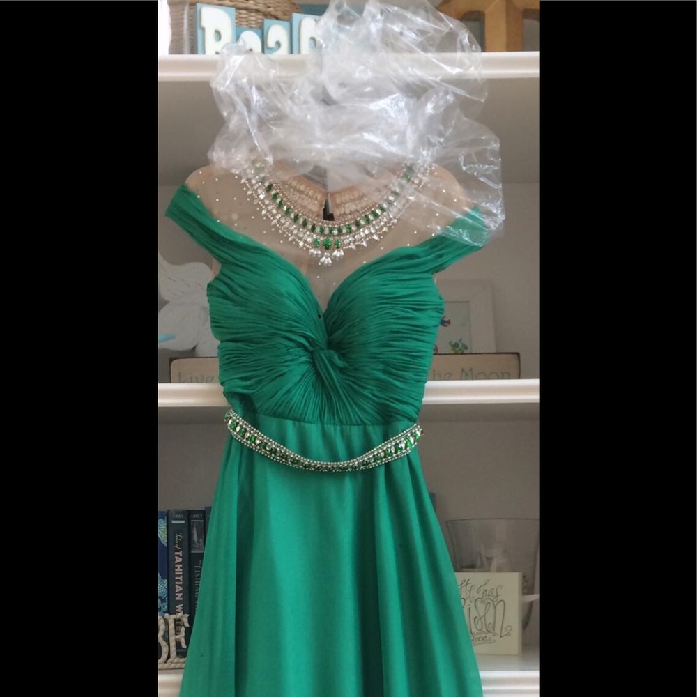 Gorgeous prom dress