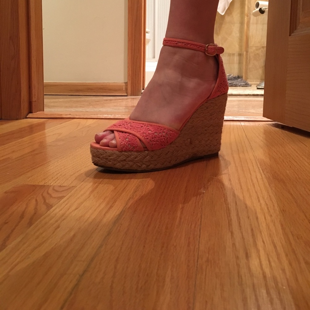 Steve Madden sherbert colored wedge