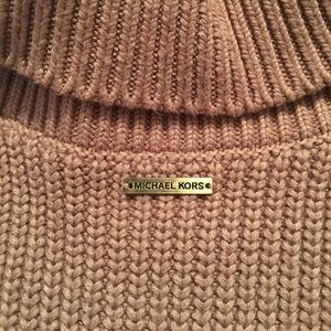 Is brand new, never been worn. Too big for me