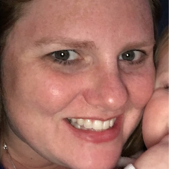 Meet your Posher, Brooke - Picture 1 of 1