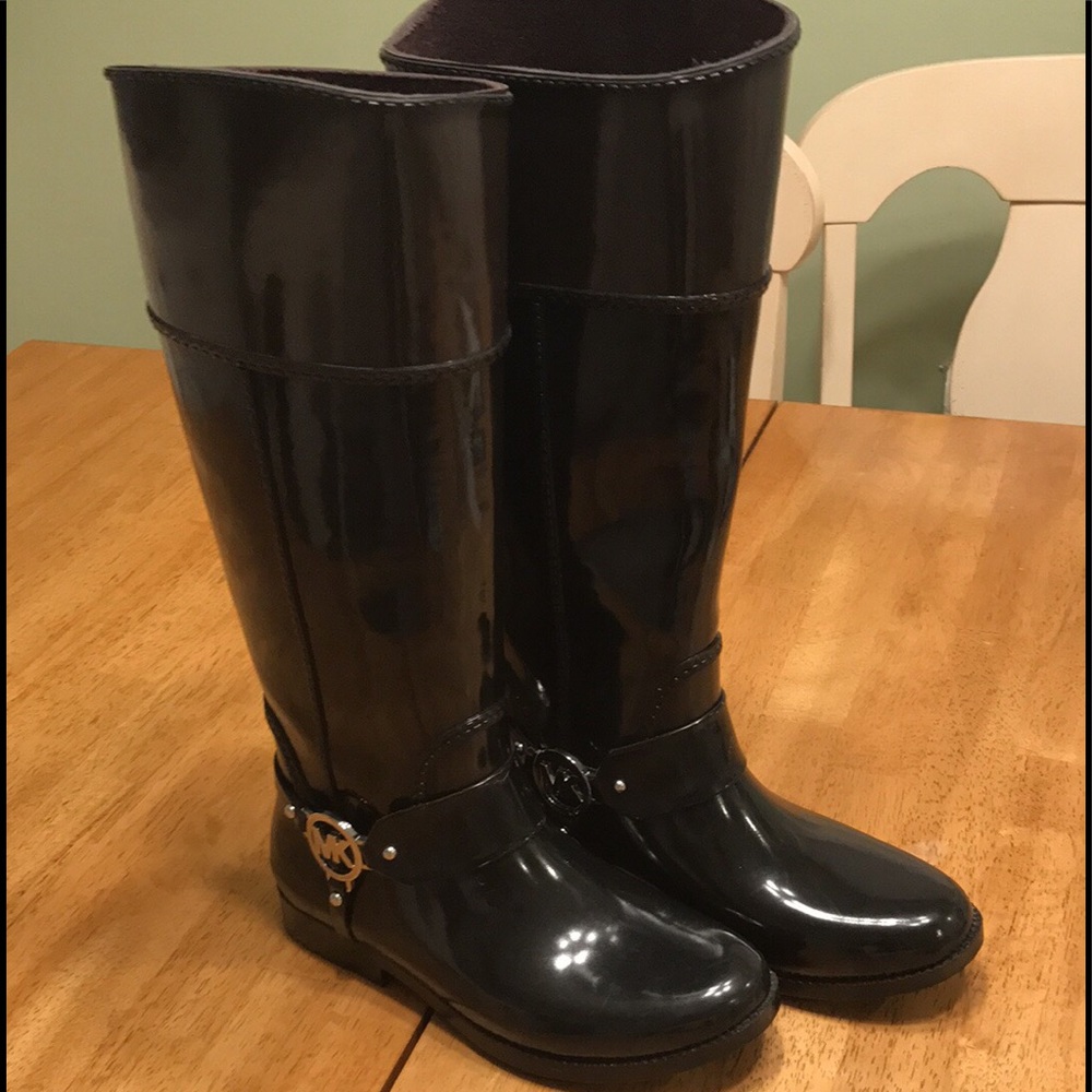 Michael Kors rain boots size 8