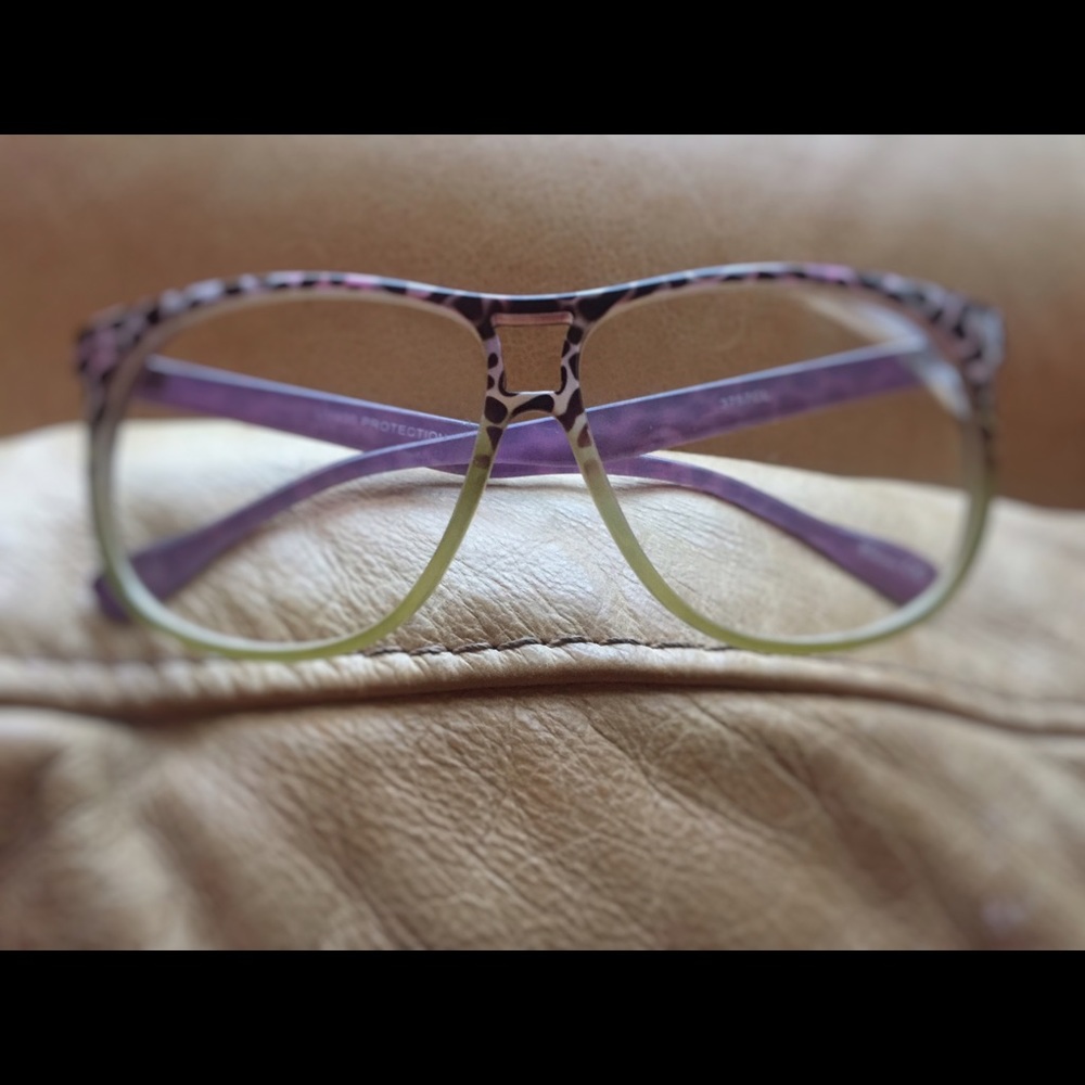"Lina" 2 Toned Glasses