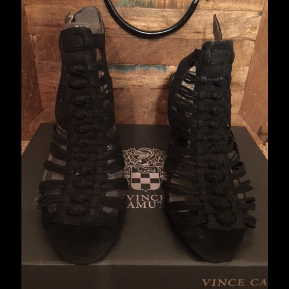 Shoes by Vince Camuto - Picture 2 of 4