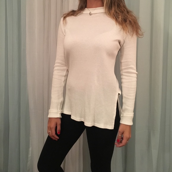 Arizona White long sleeve over sized sweater - Picture 1 of 4