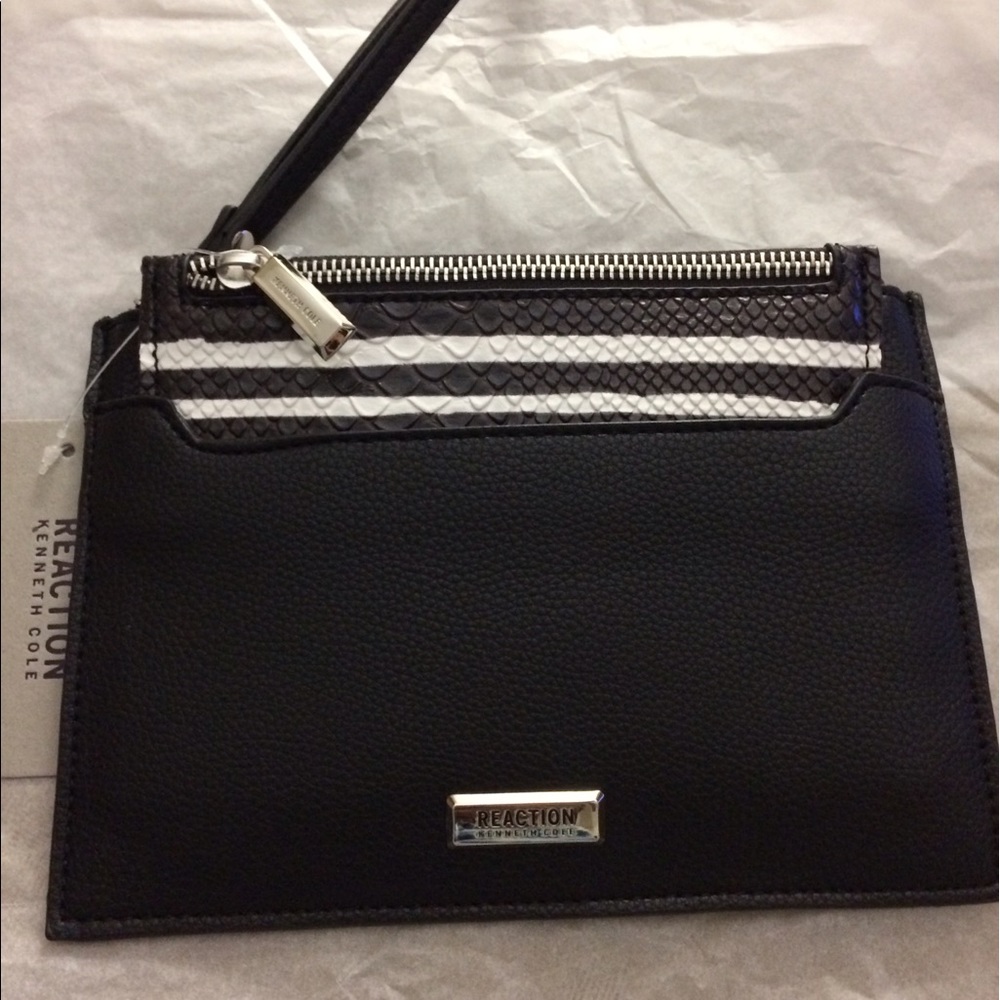 Wristlet