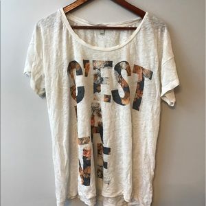Jcrew graphic t. Size small. Flowy fit