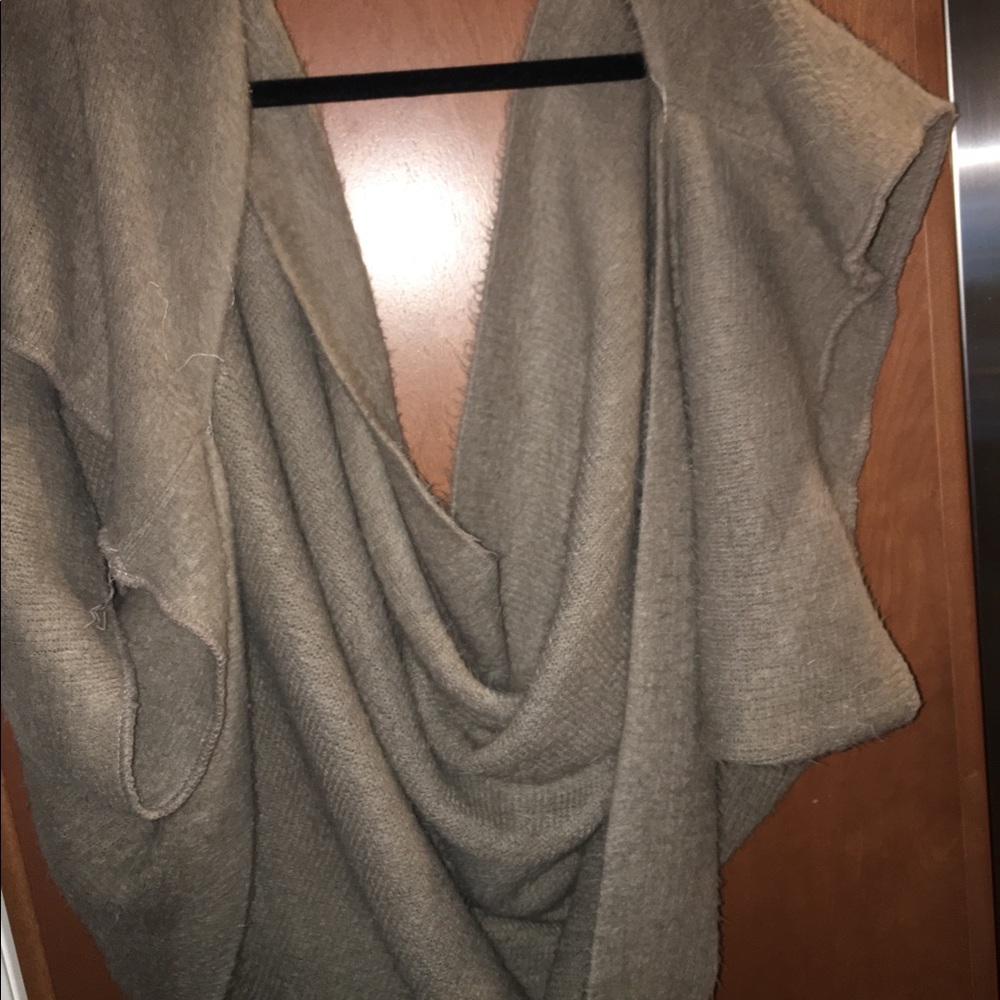 poncho/shrug