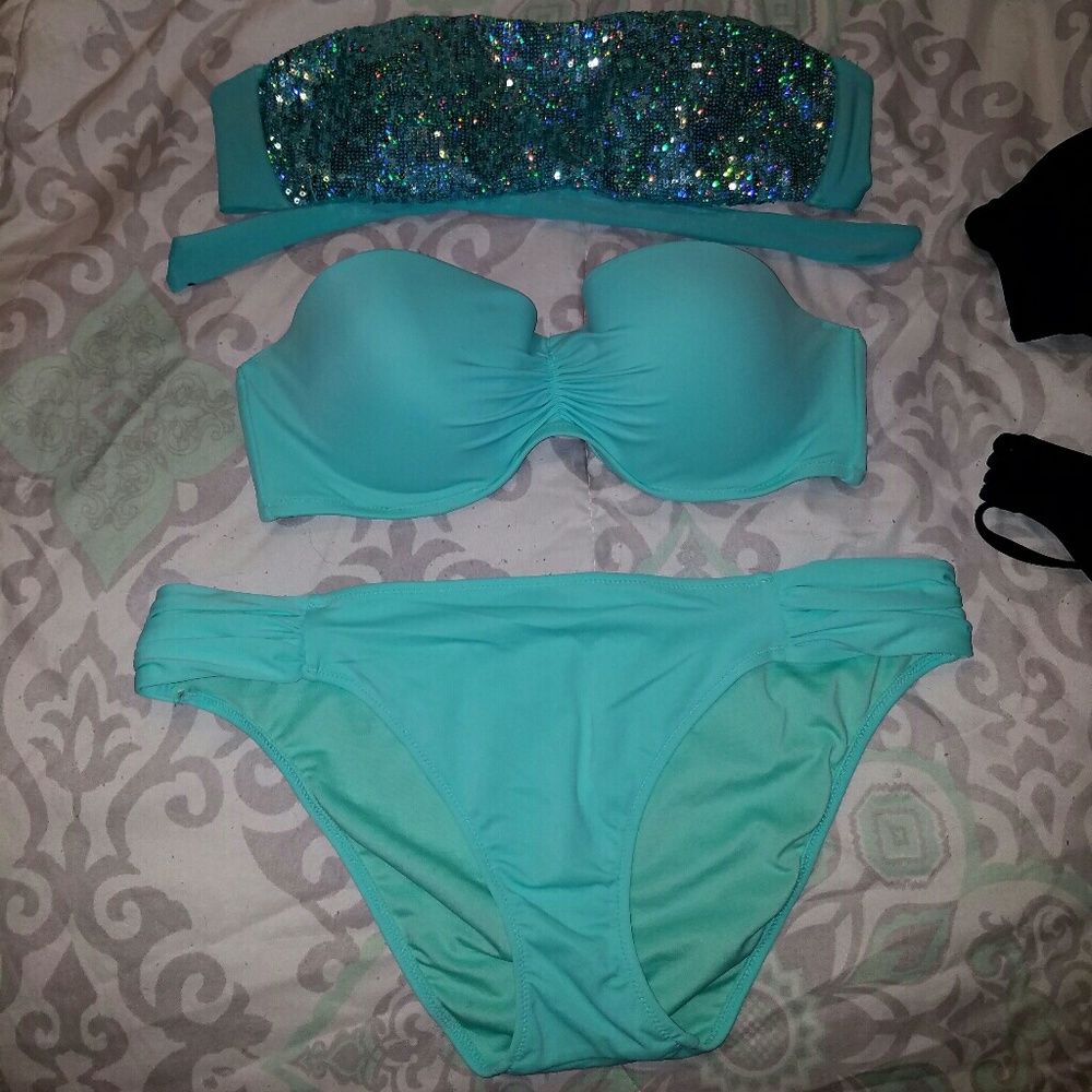 *** SOLD *** Victoria's Secret bikini