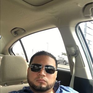 Meet your Posher, Luis