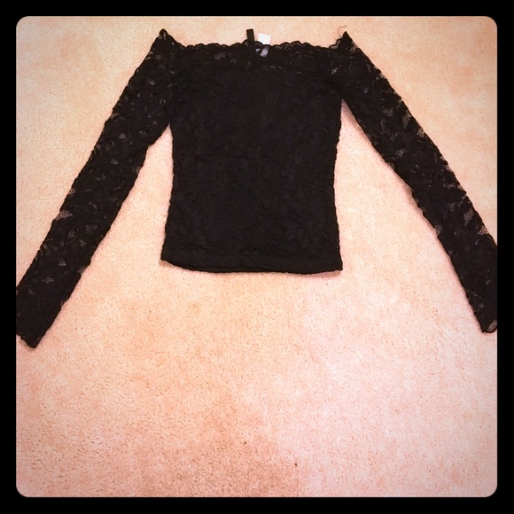 OFF-THE-SHOULDER LACE TOP - Picture 3 of 3