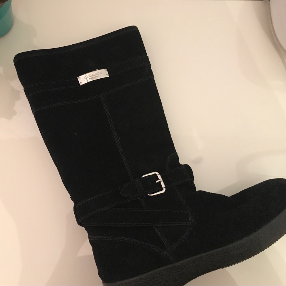🎩 Coach Winter Boots