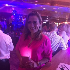 Meet your Posher, Eva