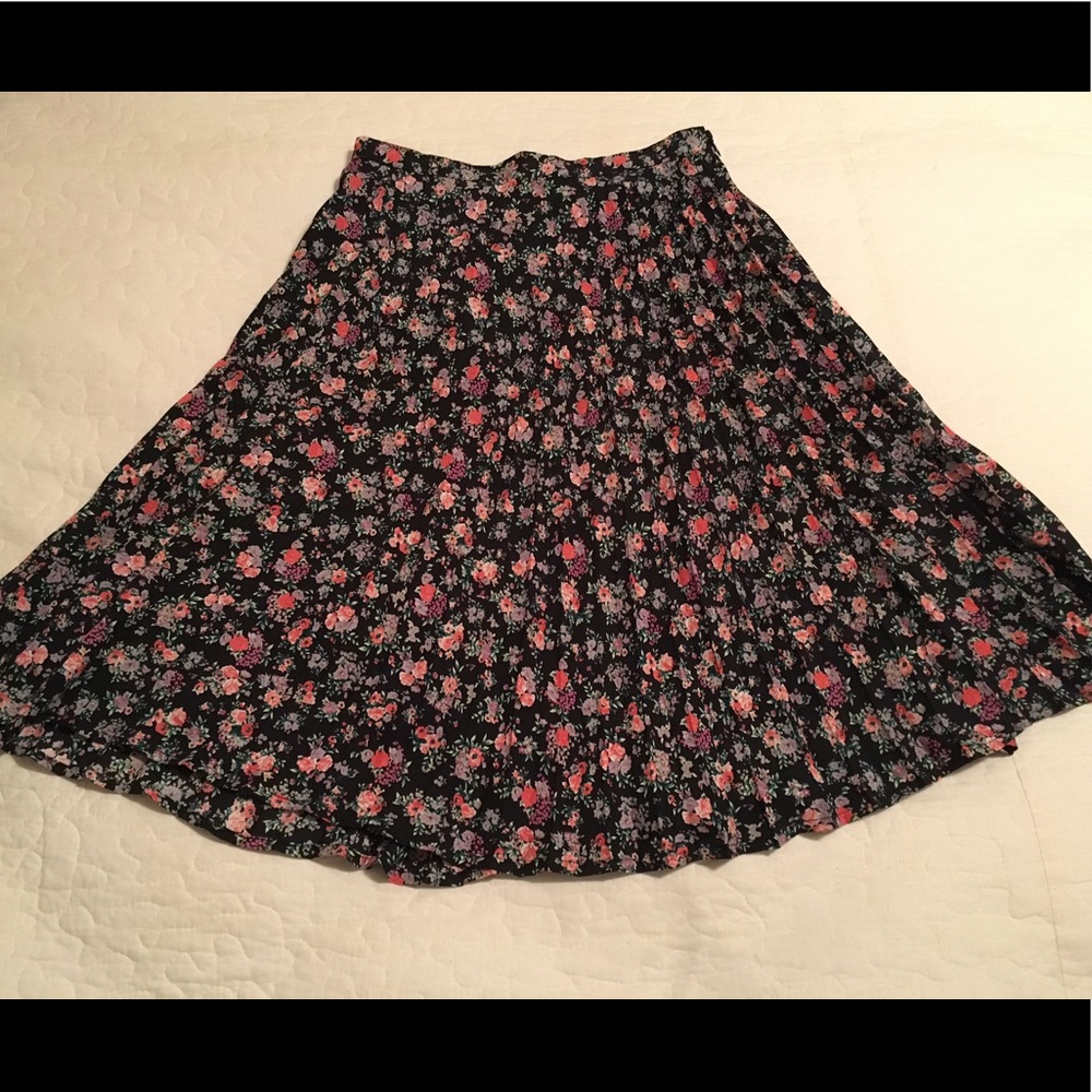 Cute Floral Midi Skirt