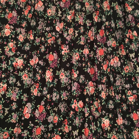 Cute Floral Midi Skirt - Picture 3 of 6