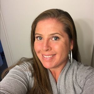 Meet your Posher, Alicia