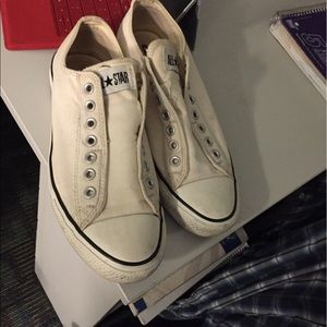 Laceless converse