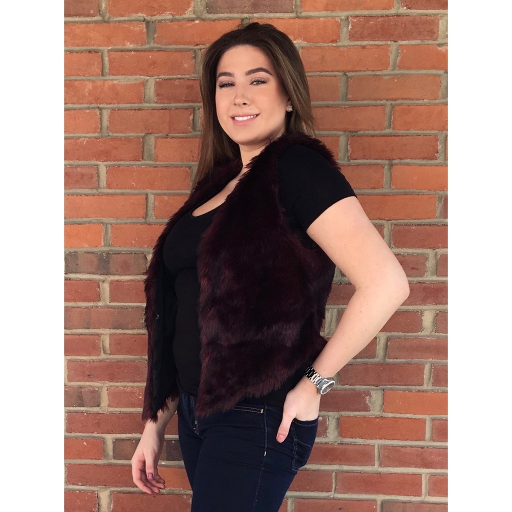 Me Jane Faux Fur Vest