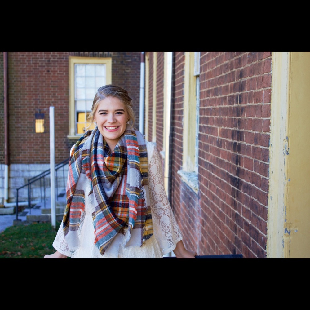 Meet your Posher, Tori