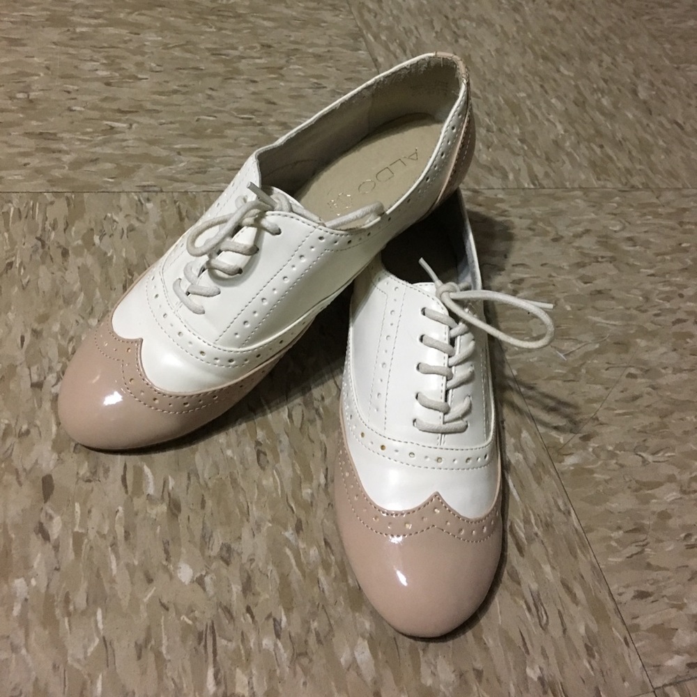 ✨ALDO Cream Oxfords!✨