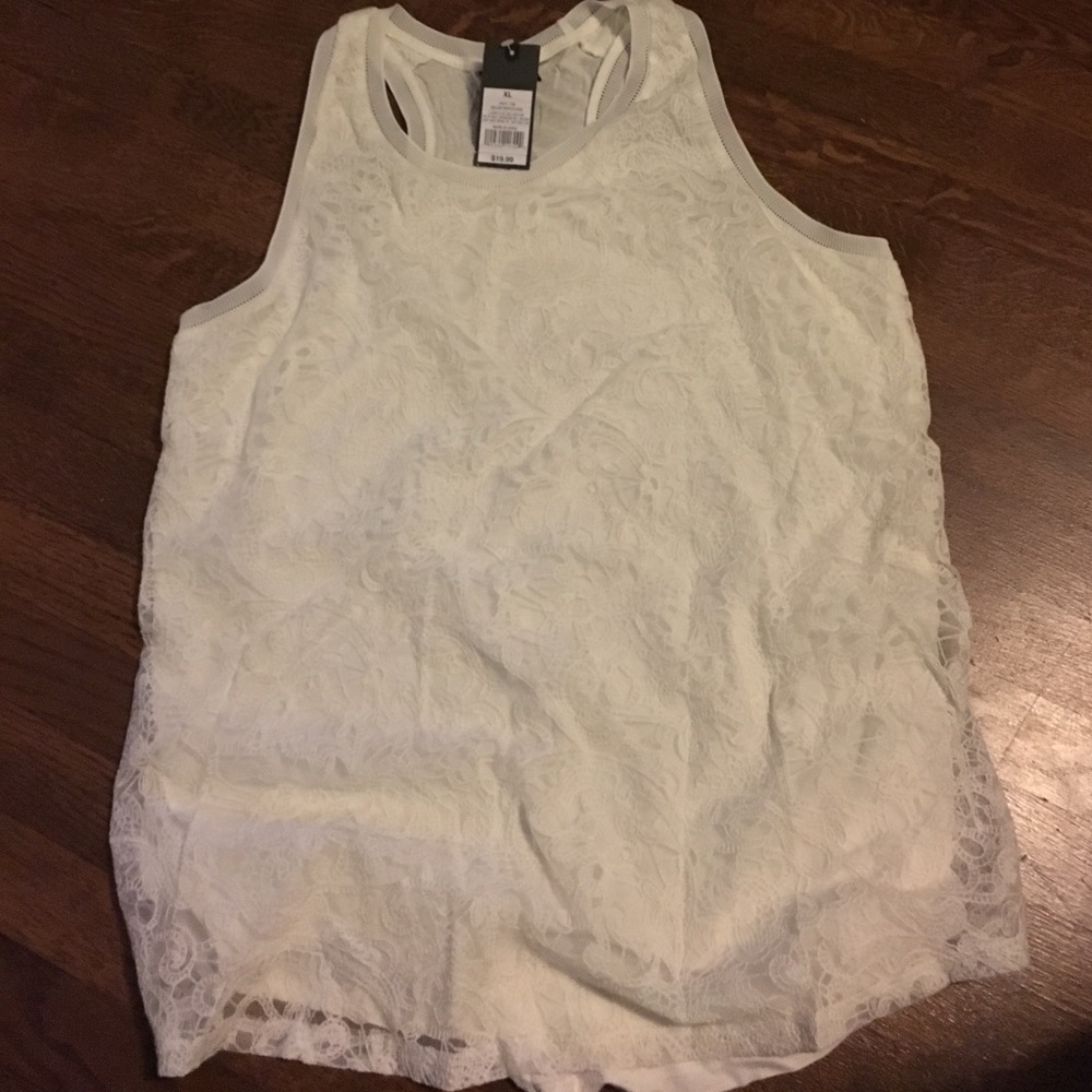 Mossimo embroidered racer tank