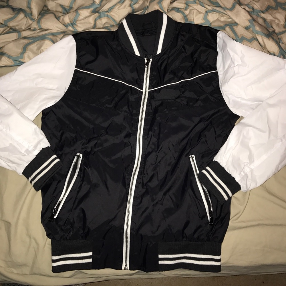 Windbreaker - Picture 2 of 2
