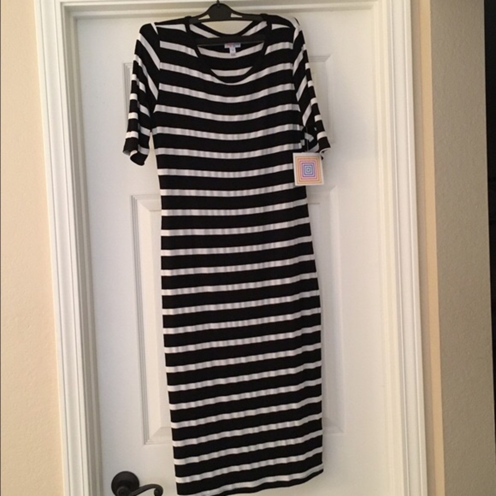 Julia, LuLaroe XS