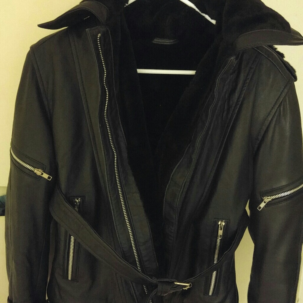 ONCE UPON A TIME EMMA SWAN BLACK LEATHER JACKET