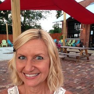 Meet your Posher, Candy