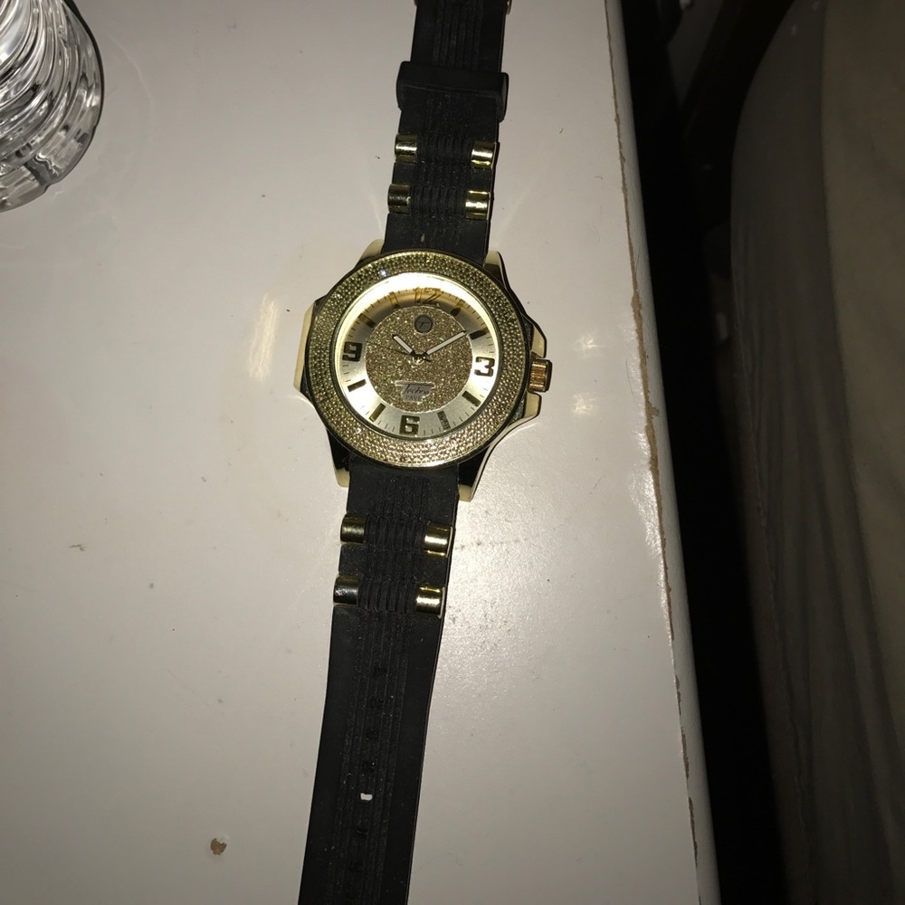 G shock watch
